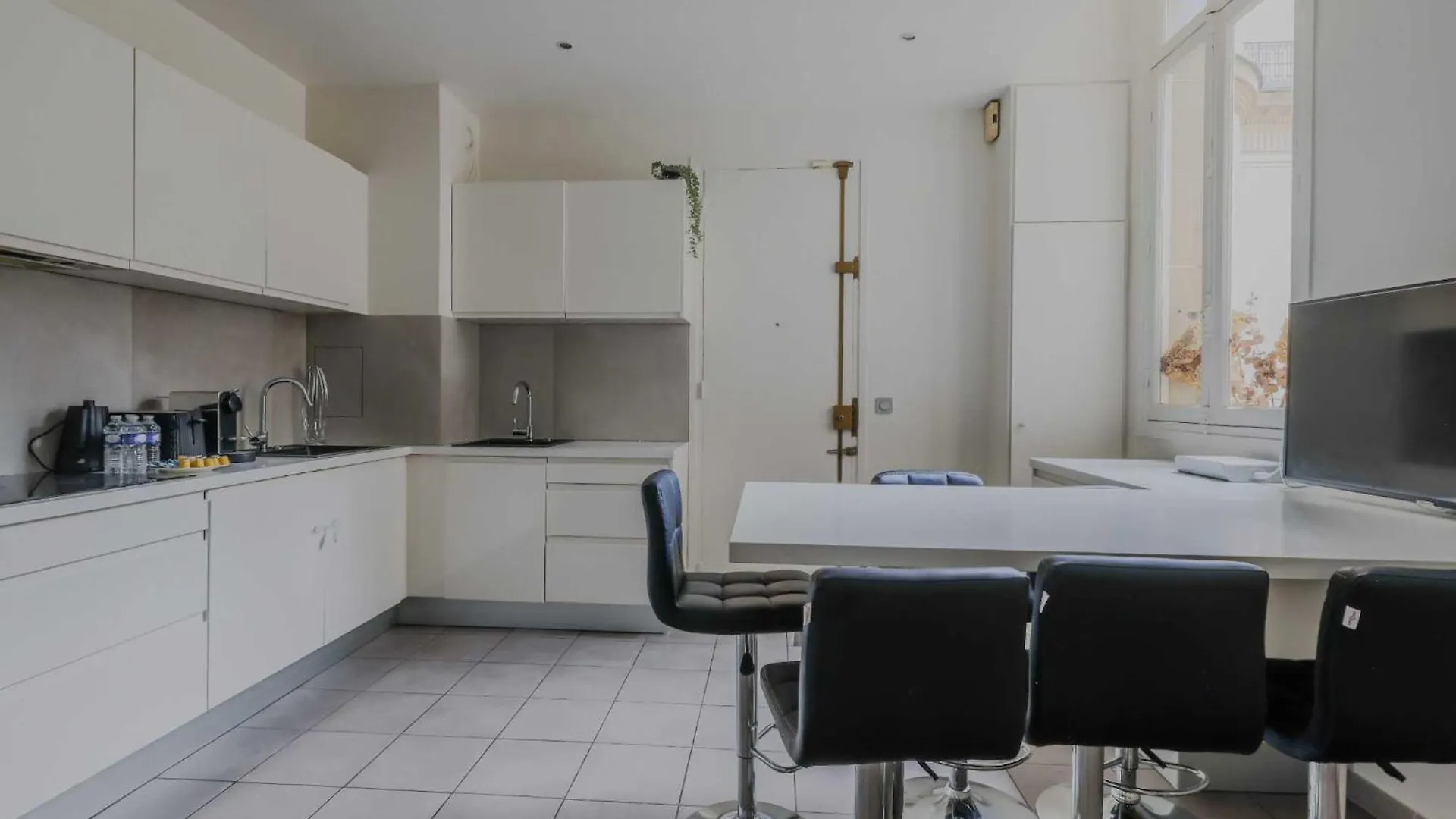 Apartment Spacious - 5br-12p - Trocadero