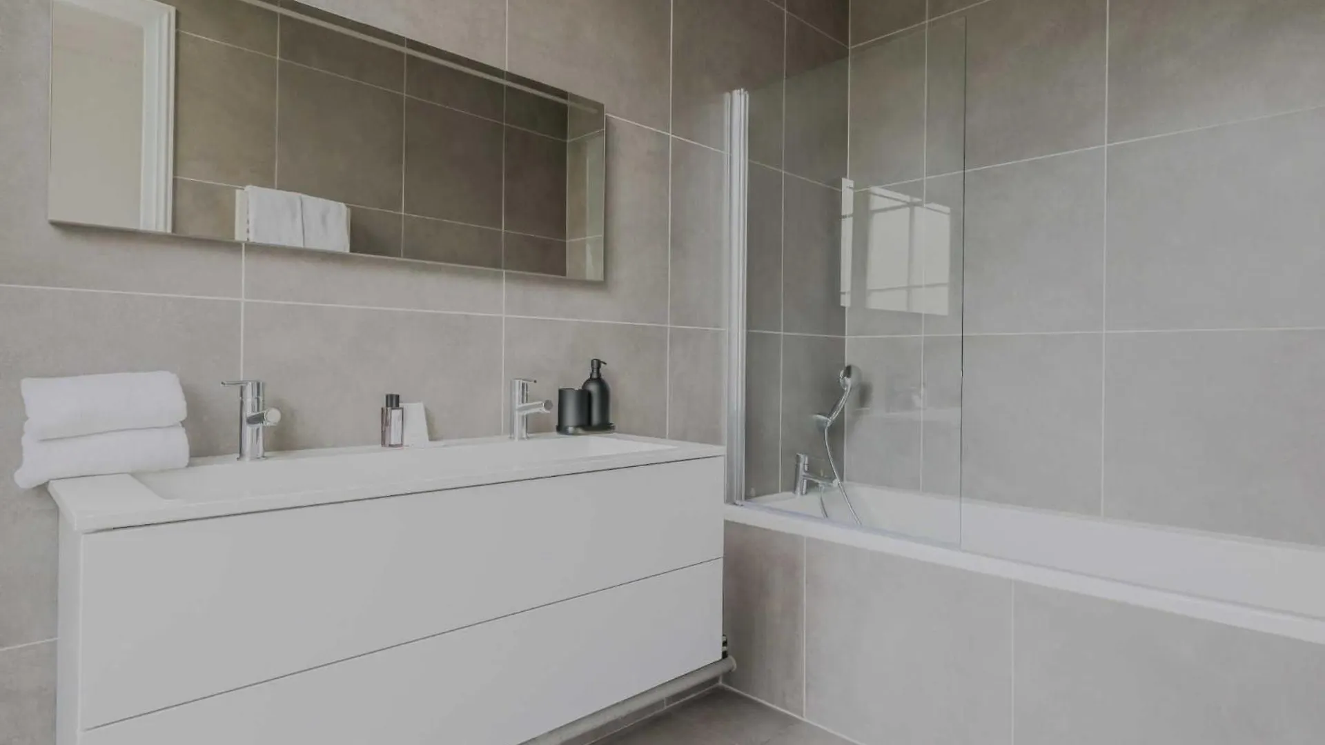 Spacious - 5br-12p - Trocadero * Paris